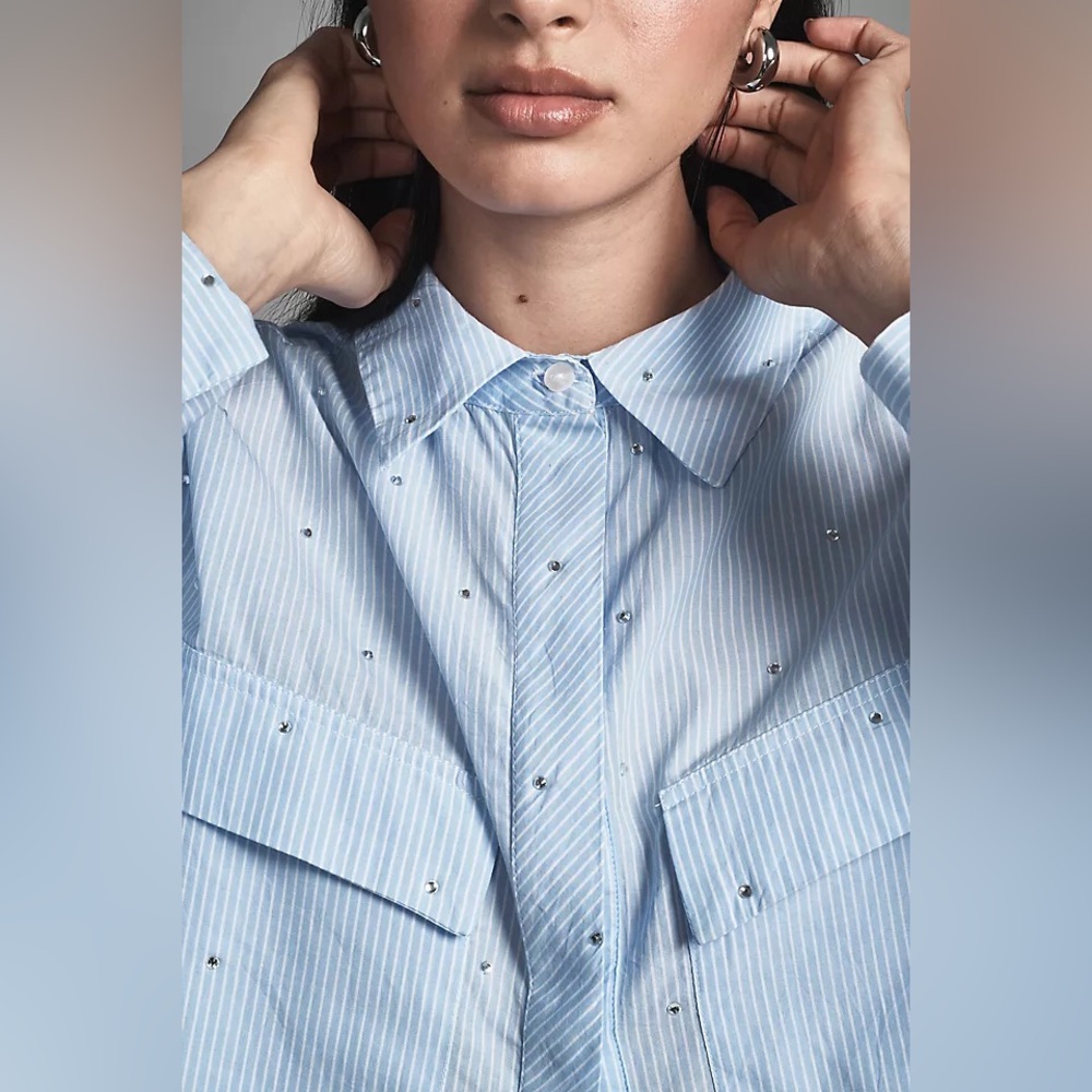 Maeve Anthropologie cropped Light Blue Button-Up Shirt with Embellishments - Picture 2 of 8